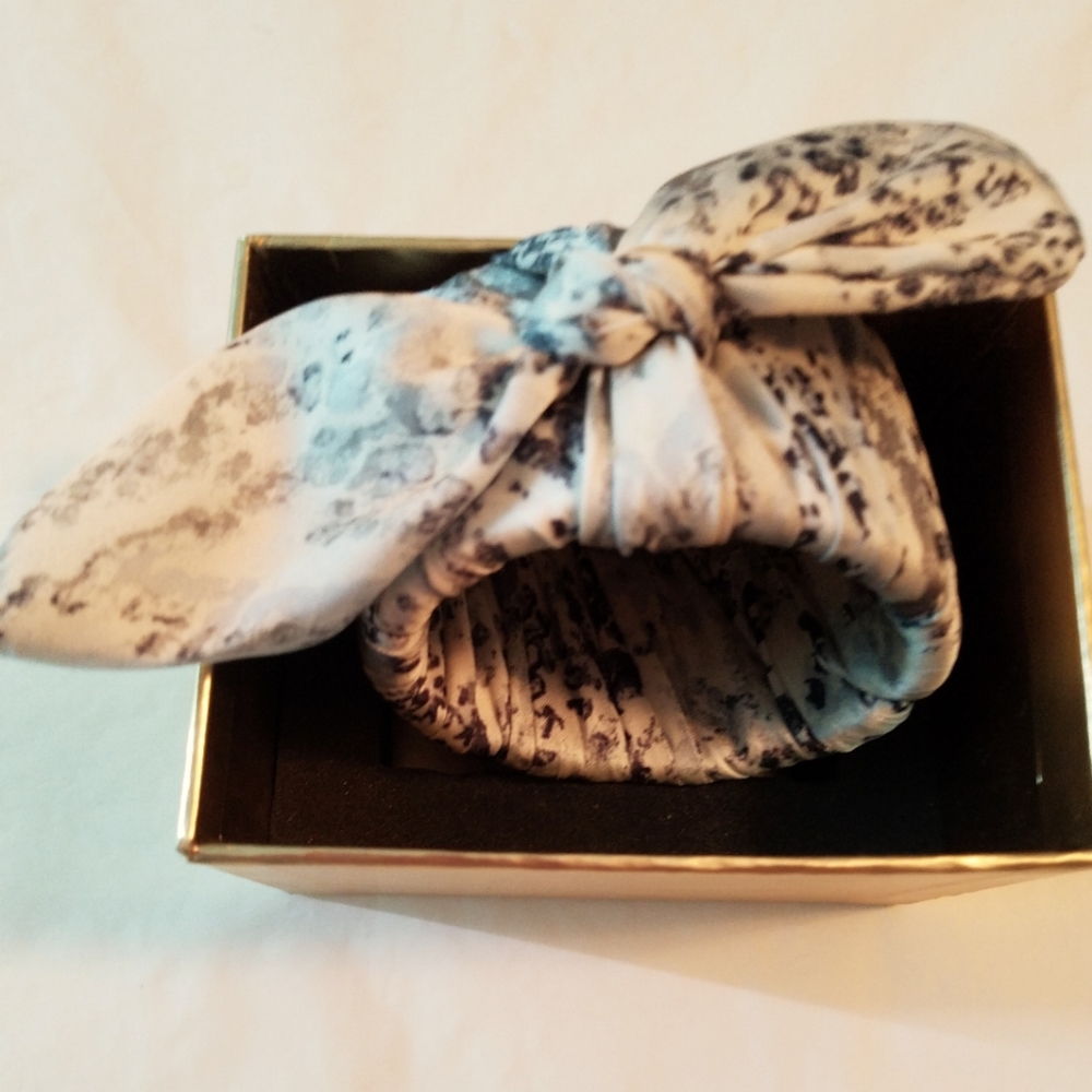Unique wrapped bracelet NWT